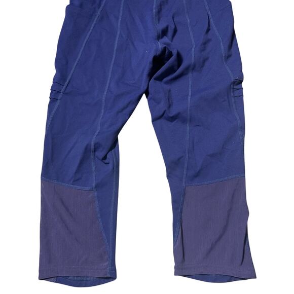 Oiselle Blue Cropped Side Pocket Leggings - Picture 2 of 8